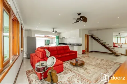 Casa com 3 Quartos à venda, 247m² no Jardim Sertãozinho, São Paulo