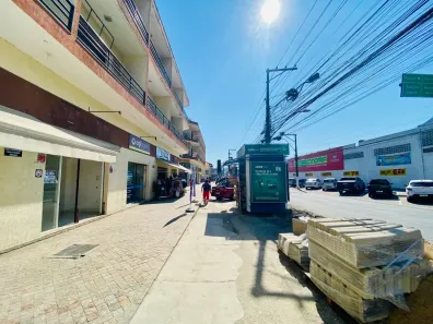 Ponto Comercial para venda ou aluguel, 50m² no Centro, Maricá
