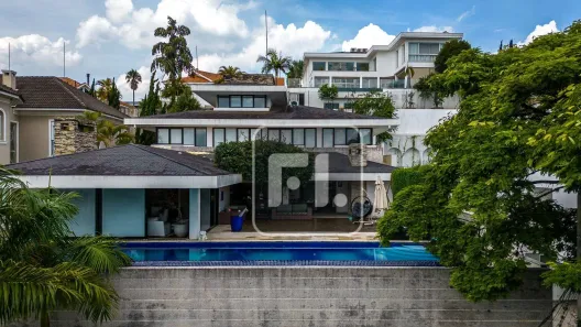 Casa de Condomínio com 5 Quartos para alugar, 530m² no Alphaville, Santana de Parnaíba