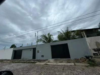 Casa com 3 Quartos para alugar, 200m² no Ininga, Teresina