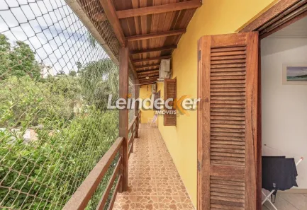 Casa com 4 Quartos à venda, 219m² no Chácara das Pedras, Porto Alegre