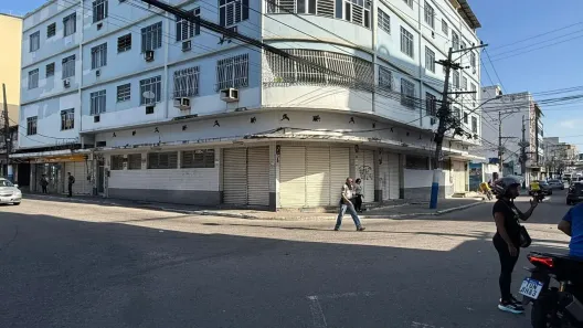 Ponto Comercial para alugar, 400m² no Centro, Nilópolis