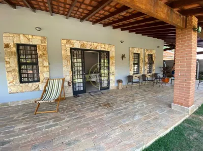 Fazenda/Sítio com 3 Quartos à venda, 309m² no Núcleo Urbano Parque Ana Helena, Jaguariúna