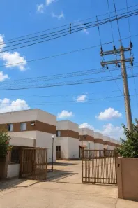 Casa de Condomínio com 2 Quartos à venda, 48m² no Água Espraiada (Caucaia do Alto), Cotia