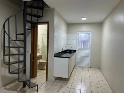 Sobrado com 2 Quartos à venda, 48m² no Restinga, Porto Alegre