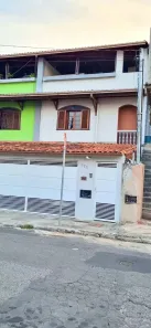 Casa com 4 Quartos para alugar, 300m² no Santa Teresa, Juiz de Fora