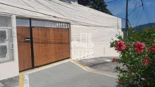 Casa com 2 Quartos à venda, 70m² no Sapê, Niterói