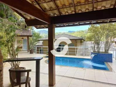 Casa de Condomínio com 3 Quartos à venda, 280m² no Mata Paca, Niterói