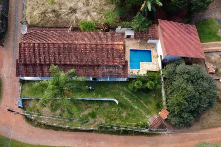 Fazenda/Sítio com 3 Quartos à venda, 165m² no LIVRAMENTO, Socorro