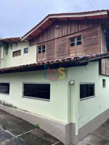 Casa com 4 Quartos para alugar, 500m² no Jardim Savóia, Ilhéus