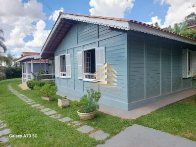 Fazenda/Sítio com 4 Quartos à venda, 270m² no Jardim Centenário, Atibaia