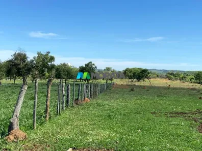 Fazenda/Sítio com 1 Quarto à venda, 201m² no Área Rural de Curvelo, Curvelo