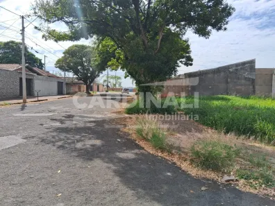 Lote/Terreno à venda, 321m² no Jardim Universal, Araraquara