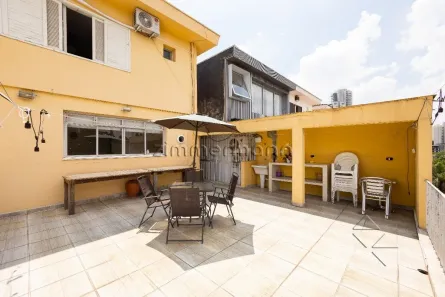 Sobrado com 5 Quartos à venda, 256m² no Vila Madalena, São Paulo