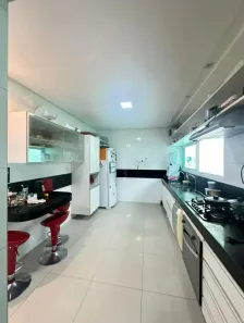 Casa com 5 Quartos à venda, 251m² no Antares, Maceió