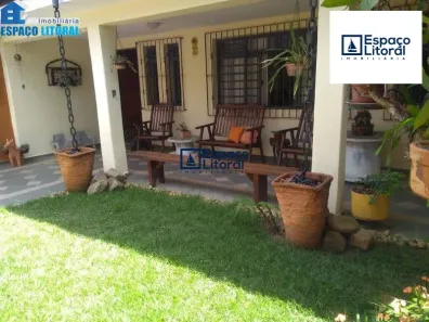 Casa com 5 Quartos para venda ou aluguel, 220m² no Jardim Primavera, Caraguatatuba