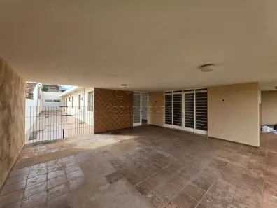 Imóvel Comercial com 4 Quartos à venda, 330m² no Vila Mesquita, Bauru