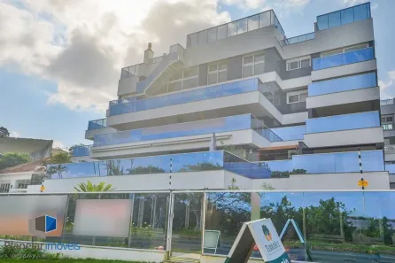 Apartamento com 3 Quartos à venda, 311m² no Serraria, Porto Alegre