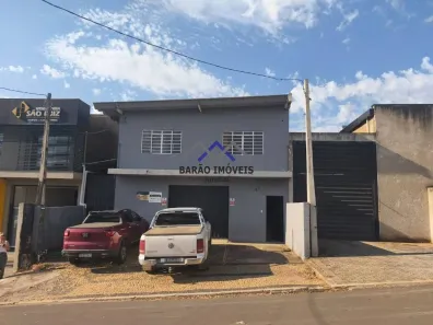 Galpão/Depósito/Armazém para alugar, 316m² no Vila Pagano, Valinhos