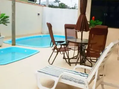 Casa com 3 Quartos para alugar, 100m² no Barra, Balneário Camboriú