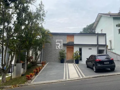 Casa de Condomínio com 4 Quartos à venda, 300m² no Arujázinho I, II e III, Arujá