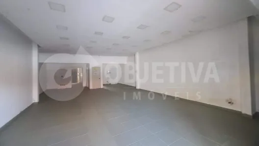 Ponto Comercial para alugar, 100m² no Nossa Senhora Aparecida, Uberlândia