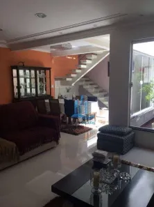 Sobrado com 3 Quartos à venda, 306m² no Cerâmica, São Caetano do Sul