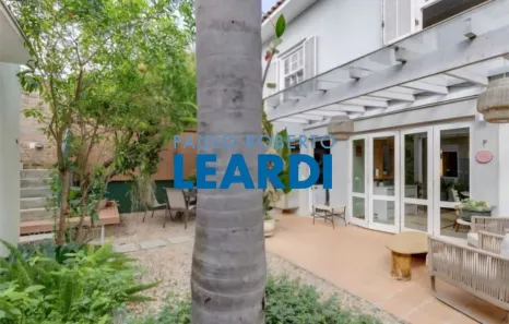Casa com 5 Quartos à venda, 228m² no Vila Cruzeiro, São Paulo