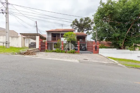 Casa com 6 Quartos à venda, 624m² no Tingui, Curitiba