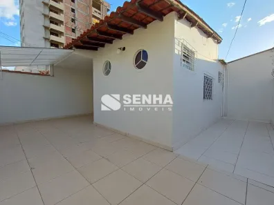 Imóvel Comercial com 3 Quartos para alugar, 100m² no Santa Mônica, Uberlândia