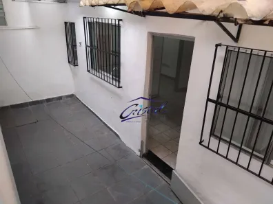 Casa com 1 Quarto para alugar, 35m² no Jardim Luísa, São Paulo