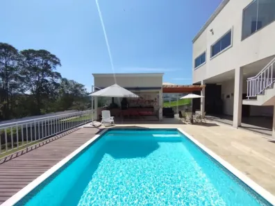 Sobrado com 4 Quartos para alugar, 377m² no Tapanhão, Jambeiro