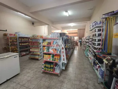 Prédio Comercial à venda, 250m² no Lourdes, Itaúna