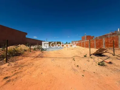 Lote/Terreno à venda, 360m² no Ibituruna, Montes Claros