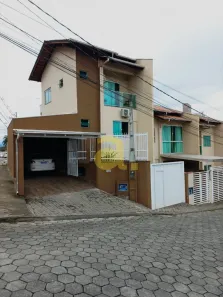 Sobrado com 2 Quartos à venda, 135m² no Salto Weissbach, Blumenau