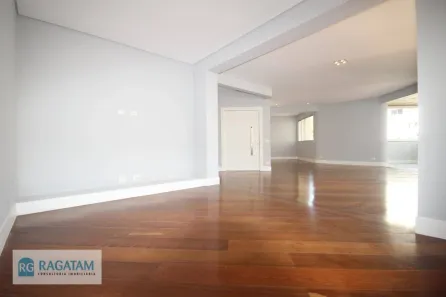 Apartamento com 3 Quartos à venda, 244m² no Vila Uberabinha, São Paulo