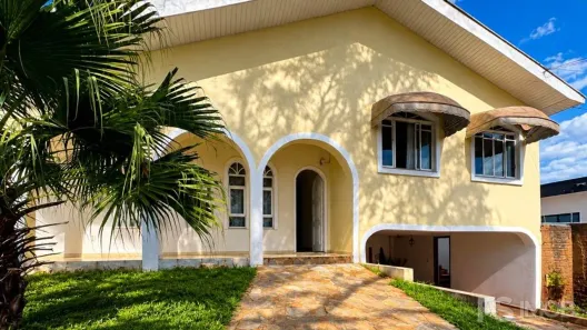 Casa com 3 Quartos à venda, 271m² no Bancários, Londrina