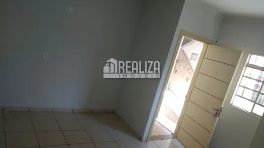 Apartamento com 2 Quartos para alugar, 40m² no Serra do Sol, Uberaba