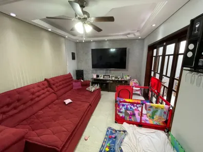 Sobrado com 4 Quartos à venda, 218m² no Jardim Flórida, Jacareí