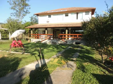 Fazenda/Sítio com 4 Quartos à venda, 1000m² no , Cachoeiras de Macacu