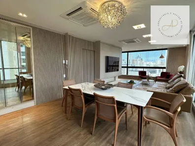 Cobertura com 3 Quartos para venda ou aluguel, 213m² no Centro, Florianópolis