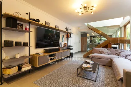 Casa com 3 Quartos à venda, 375m² no Vila Mariana, São Paulo