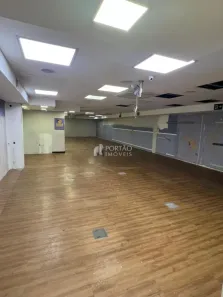 Prédio Comercial para alugar, 160m² no Centro, Bauru