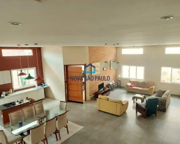 Casa com 5 Quartos à venda, 312m² no Interlagos, São Paulo