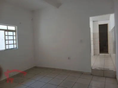 Casa com 2 Quartos para alugar, 60m² no Vila Mangalot, São Paulo