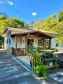 Casa com 3 Quartos à venda, 327m² no Araras, Petrópolis