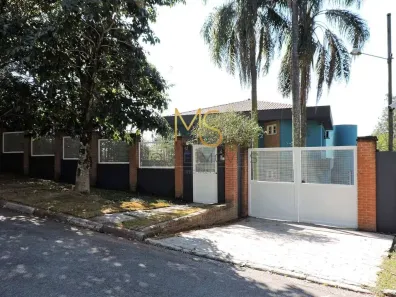Casa com 6 Quartos à venda, 550m² no Jardim Marilu, Carapicuíba