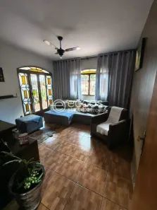 Casa com 3 Quartos à venda, 89m² no Estados Unidos, Uberaba