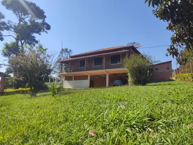 Fazenda/Sítio com 6 Quartos à venda, 9000m² no , Estiva