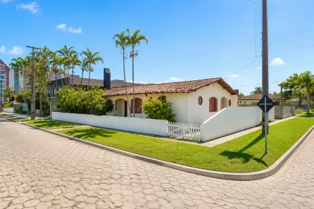 Imóvel Comercial com 1 Quarto à venda, 173m² no Centro, Pontal do Paraná